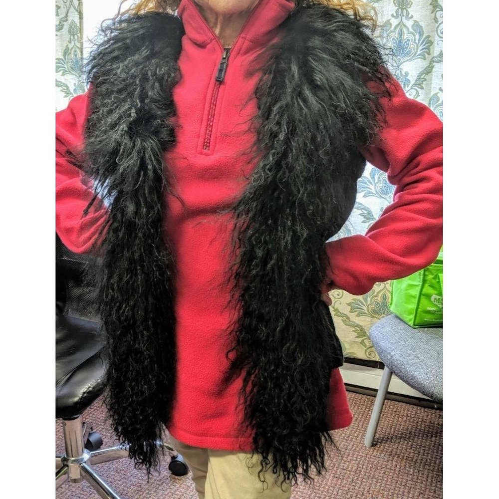 Modern Clothing SKOVHUUS Black Knit Acrylic & Sheep Fur Vest Denmark Size L